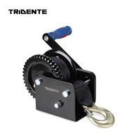 Treuil manuel TRIDENTE 1600 lb/725 kg avec rapport de transmission 4.1:1, frein et crochet de chargement rapide préinstallé pour SUV/bateau/voiture