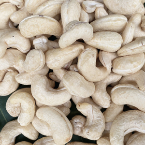 HACCP Certified Raw Cashew <b>Nuts</b> W320 Grade Vietnam High Quality Customized Packing Free Logo Print From Santigo - Product Image 1
