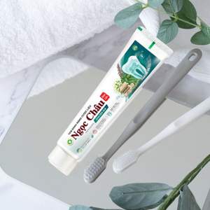 Expert en dentifrice à base de plantes pour la protection des dents sensibles, ingrédients naturels, soins bucco-dentaires avancés, soins bucco-dentaires quotidiens, soins bucco-dentaires à domicile - Product Image 3