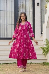 Indian Style <b>Women</b> Pink <b>Kurta</b> Set with Dupatta – Casual & Party Wear - Product Image 3