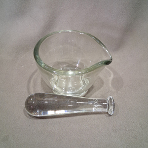 Ensemble mortier et pilon en verre sodocalcique avec pilon en borosilicate, bol de broyage en verre à base lourde pour herbes, ail et gingembre - Product Image 1