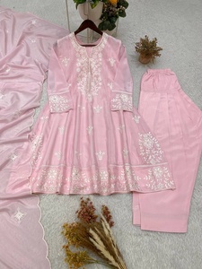 Traje Salwar de Diseñador de Última Moda para Mujer, para Bodas y Fiestas, de Proveedor y Exportador Indio - Product Image 2