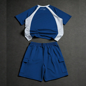 Conjunto de Camiseta y Pantalones Cortos de Verano Perfect Panel, Unisex, Colores Sólidos, Logotipo Personalizado Impreso en la Parte Delantera, Ropa Deportiva de Poliéster/Algodón - Product Image 2