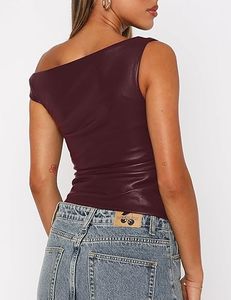 Fabricant de débardeurs en similicuir pour femmes, étiquette privée, crop top sans manches, commande en gros - Product Image 2