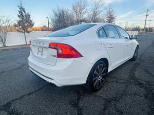 V*olvo S60 T5 Inscription d'occasion de 2016 - Product Image 5