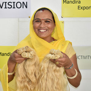 100% Natural Raw Brazilian Virgin Deep Wave Blonde Color Bundles Ondulado Suelto Super Wave Style Temple Extensiones de cabello humano - Product Image 4