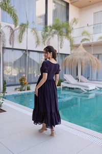 Nueva Colección Exclusiva de Vestidos Elegantes con Bordado de Cuentas Pesadas en Tela de Seda Georgette para Bodas y Festivales - Product Image 4