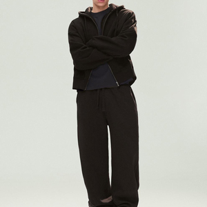 Factory Direct Supply Winter Oversize Tracksuit In Solid Color Professional Quality Quick Dry Breathable Men Zipper Tracksuit - Product Image 1
