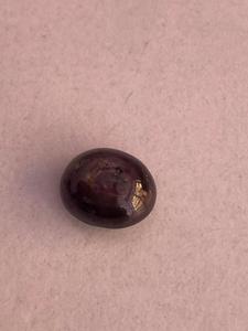 Cabochon ovale de rubis étoilé naturel de 6,63 carats – Pierre précieuse rouge violacée en vrac - Product Image 2