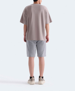 Personnalisation en gros – T-shirt col roulé en coton 100 % (220 g/m²) à manches courtes, coupe classique, unisexe, écologique, taille personnalisée - Product Image 2
