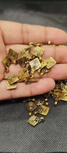 Dijes de latón con forma de hoja, los más vendidos, para joyería boho chic de micromacramé - Product Image 4