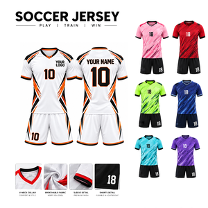 Ensemble de maillot de football personnalisé blanc et orange, col en V, manches courtes, impression sublimée, respirant, uniforme d'équipe unisexe pour adultes - Product Image 5