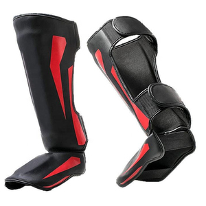 Protège-tibias et protège-pieds en cuir PU de haute qualité pour le kick-boxing et le Muay Thai, avec logo personnalisé, pour la protection des jambes - Product Image 1