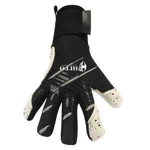 Gants de gardien de but de football sur mesure de haute qualité, avec impression en silicone sur le dos et paume en quartz, sangle intégrée en Lycra. - Product Image 5