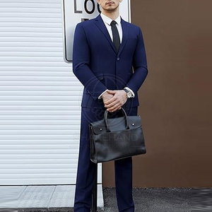 Costume professionnel pour homme, matière légère et extensible pour un port confortable au bureau et les présentations - Product Image 3