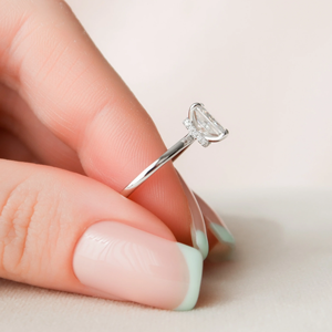 Anillo de Compromiso con Diamante Corte Asscher, Plata 925, Engaste de Garras, Joyería Clásica para Mujer - Product Image 5