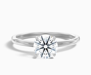 Bague en moissanite taille ronde en argent sterling 925 plaqué or jaune, bague de fiançailles solitaire classique, bijou de mariage délicat - Product Image 1