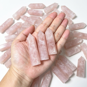 Pirámide de Orgón Premium de Cuarzo Rosa, Piedra Natural Tallada, Decoración Ecológica para el Hogar, Artículo Coleccionable, Diseño Elegante y Relajante - Product Image 1