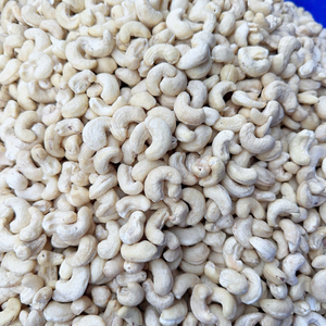 Noix de cajou Kaju Badam SANTIGO exportées vers le Moyen-Orient - Product Image 1