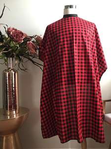 Capa de Barbero de Diseño Transpirable, Antiadherente, Impermeable, de Poliéster, con Logotipo Personalizado - Product Image 2