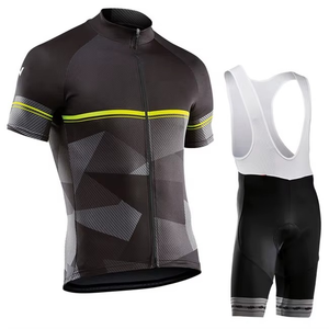 Tenues de cyclisme respirantes de qualité supérieure, ensembles de vêtements de sport personnalisés dans différents styles, fabriqués en tissu doux, vêtements d'équipe unisexes - Product Image 2
