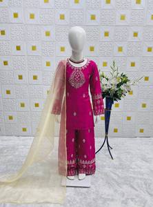 Salwar Kameez Morado Bordado para Niñas, Ropa Casual Tradicional India de Algodón, Largo hasta el Tobillo, Corte Regular - Product Image 5