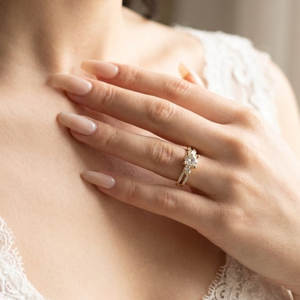 Anillos de Oro Amarillo Sólido de 18k con Diamante Real de Corte Brillante Clásico, Diseño Personalizado de Hong Kong, KING O KING - Product Image 3