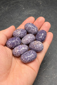 Piedras de Ágata Uva Natural al por Mayor, Pulimentadas, de 2-3 cm, Cristales Curativos para Decoración Creativa del Hogar - Product Image 4