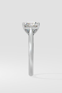 Anillo de compromiso y boda solitario de 2 quilates con corte princesa creado en laboratorio, engaste clásico de 4 puntas, minimalista, de plata, certificado y elegante. - Product Image 4