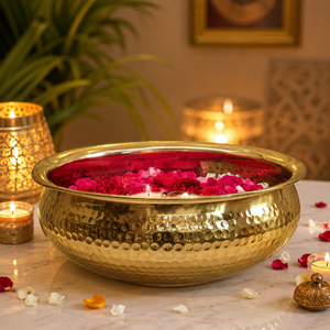 Bol Urli en laiton martelé de qualité supérieure – Bol traditionnel pour bougies flottantes et fleurs, élégant centre de table - Product Image 3