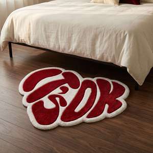 Alfombra de Lana Premium Hecha a Mano con Diseño de Letras Rojas y Blancas, Antideslizante, Suave y Decorativa para Sala de Estar o Dormitorio - Product Image 2