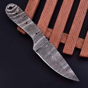Lame de couteau Skinner en acier Damas de 8 pouces, vierge, pour la fabrication de couteaux personnalisés, en acier à haute teneur en carbone forgé à la main - Product Image 5