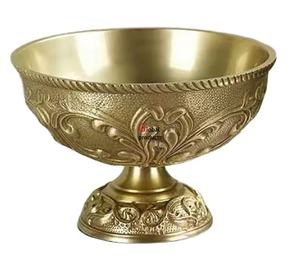 Bol de service design en métal aluminium doré au look luxueux pour hôtel, restaurant et bar - Product Image 1