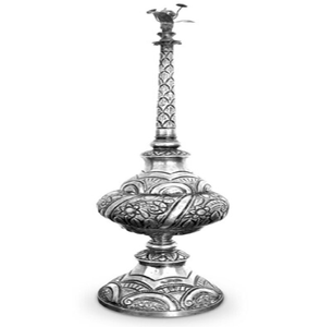 Recipiente de latón antiguo grabado a mano con un remate puntiagudo para rituales de iglesia y templo. Disponible a precios de mayorista - Product Image 2
