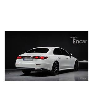 Mercedes-Benz Clase E E200 Avantgarde 2024, 11,976 km, Volante a la Izquierda, Caja de Cambios Automática, con Cámara Trasera - Product Image 2