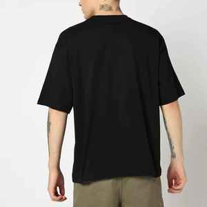 เสื้อยืดผู้ชายทรงหลวม ผ้าฝ้าย 100% พิมพ์ลายดิจิตอล โลโก้สั่งทำพิเศษ ไหล่ตก ทรงโอเวอร์ไซส์ หนัก 200gsm ขายดีอันดับต้นๆ - Product Image 3