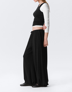 Pantalon large en maille noire pour femme, coupe ample, taille élastique avec cordon de serrage, décontracté, printemps, couleur unie, coton et élasthanne - Product Image 2