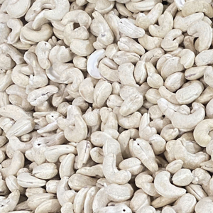 Oferta Especial 2025: Nueces de Anacardo Crudas W240 de Alta Calidad Marca SANTIGO, Vietnam, a Granel, Listas para Enviar - Product Image 1