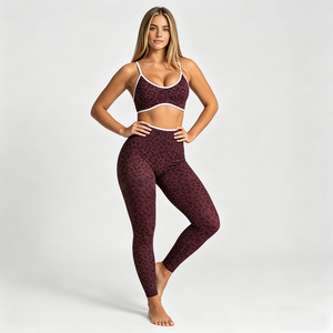 Conjunto Deportivo de 2 Piezas para Mujer, Talla Grande, Estampado de Leopardo, Sin Costuras, Ecológico, Leggings de Cintura Alta y Pantalones Cortos, Tendencia 2026 - Product Image 1