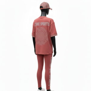 Ensemble de vêtements de sport pour femmes, haut et legging, tissu polyester et élasthanne de haute qualité, 180 GSM pour le haut, 220 GSM pour le bas, logo personnalisé, ensembles pour femmes - Product Image 5