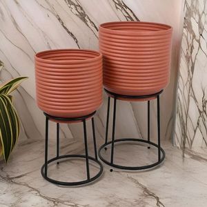 Jardinera Metálica Galvanizada de Linea Exports Inc, Perfecta para Jardín, Patio, Hogar, Balcón y Arreglos Florales Decorativos para Exteriores - Product Image 3