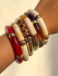 Wooden Women's round smooth bangle <b>Red</b> white pink bangle Elegant fashion jewelry gift Classic coral bangle <b>bracelet</b> - Product Image 4