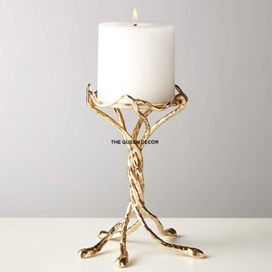 Portavelas de Metal Duradero y Elegante para Transformar Interiores de Hogar de Estilo Moderno, Vintage o Rústico, con Acabado Dorado - Product Image 1