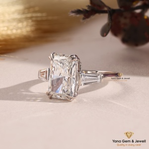 Anillo Elegante de 3.00 Quilates, Oro Sólido de 14K, Corte Radiante Moderno, Diamante Cultivado en Laboratorio CVD, Color E, Claridad VVS2, Certificado IGI - Product Image 2