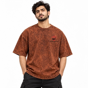 เสื้อยืดโอเวอร์ไซส์ผ้าฝ้ายพรีเมียมทรงสบายสไตล์สตรีทแวร์ลำลองสำหรับผู้ชาย ลวดลายย้อมสีแบบแอซิดวอช เหมาะสำหรับใส่ทุกวัน - Product Image 4