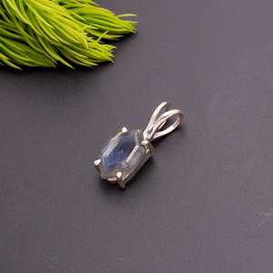 จี้หกเหลี่ยมลาบราดอไรต์ธรรมชาติ เงินแท้ 925 เครื่องประดับพลอยทรงยาวแบบมินิมอล สำหรับเด็กและผู้หญิง ขายส่ง สไตล์ชาติพันธุ์ - Product Image 3