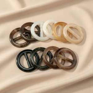 Anillos de Resina Premium para Cinturones, Hechos a Mano, Acabado Brillante, Diseño Moderno, Ligeros, Duraderos, Ecológicos, Tamaño y Logotipo Personalizables - Product Image 2