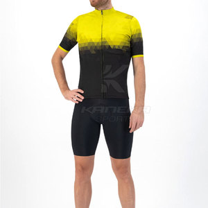 Camiseta Deportiva Moderna y Ecológica de Poliéster con Diseño Elegante y Construcción Transpirable para Entrenamientos y Prácticas Deportivas - Product Image 2