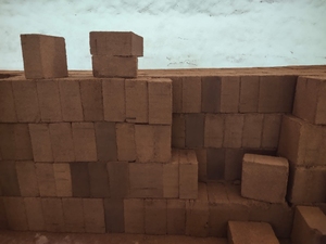 Bloc de fibre de coco compressée 5:1, 5 kg, 30x30x12-15 cm, qualité export, substrat agricole - Product Image 2