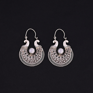Boucles d'oreilles tendance en laiton plaqué or/argent pour femme, forme U martelée, taille 50x25MM - Product Image 2